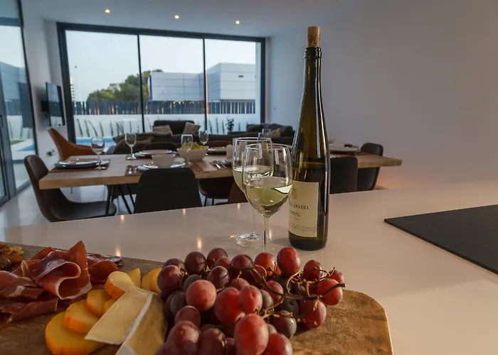 Villa In Calpe With Pool Near