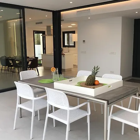 In With Pool Near Calp