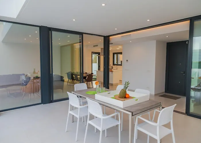 In Calpe With Pool Near Ifach