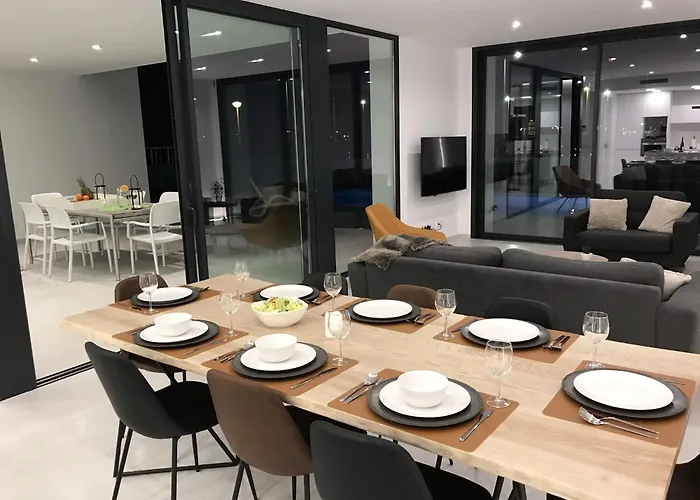 In Calpe With Pool Near *